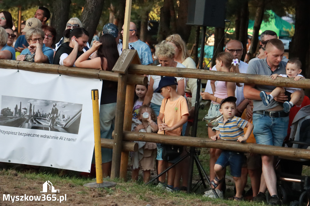 Fotorelacja XXI: Kaskaderski pokaz jeździecki - Festiwal z Kopyta w Gniazdowie