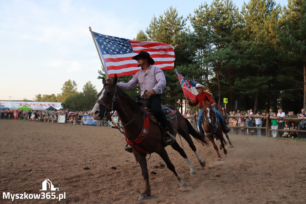 Fotorelacja XXI: Kaskaderski pokaz jeździecki - Festiwal z Kopyta w Gniazdowie