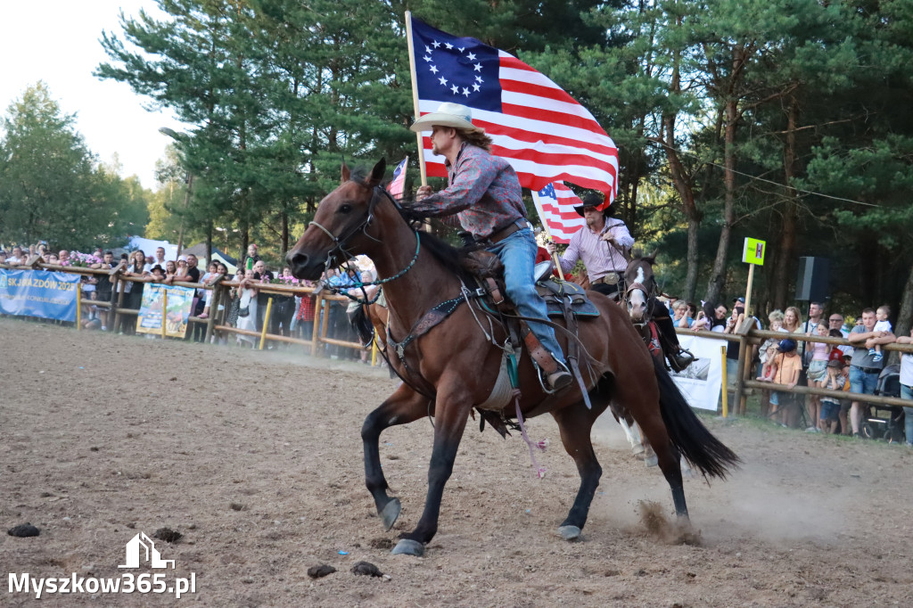 Fotorelacja XXI: Kaskaderski pokaz jeździecki - Festiwal z Kopyta w Gniazdowie