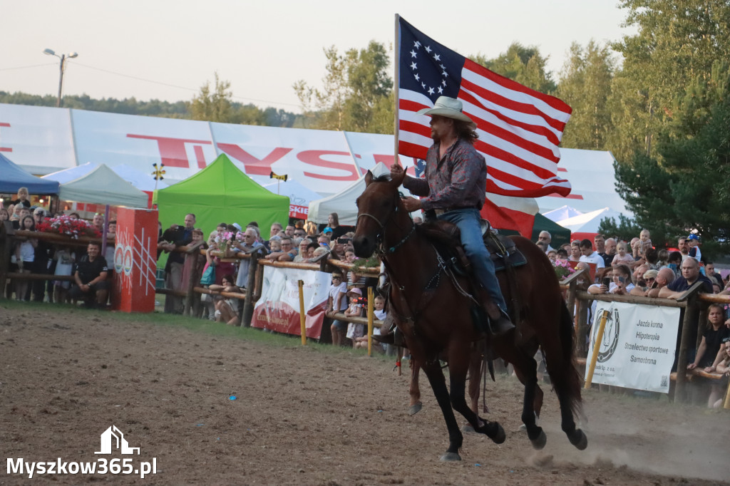 Fotorelacja XXI: Kaskaderski pokaz jeździecki - Festiwal z Kopyta w Gniazdowie