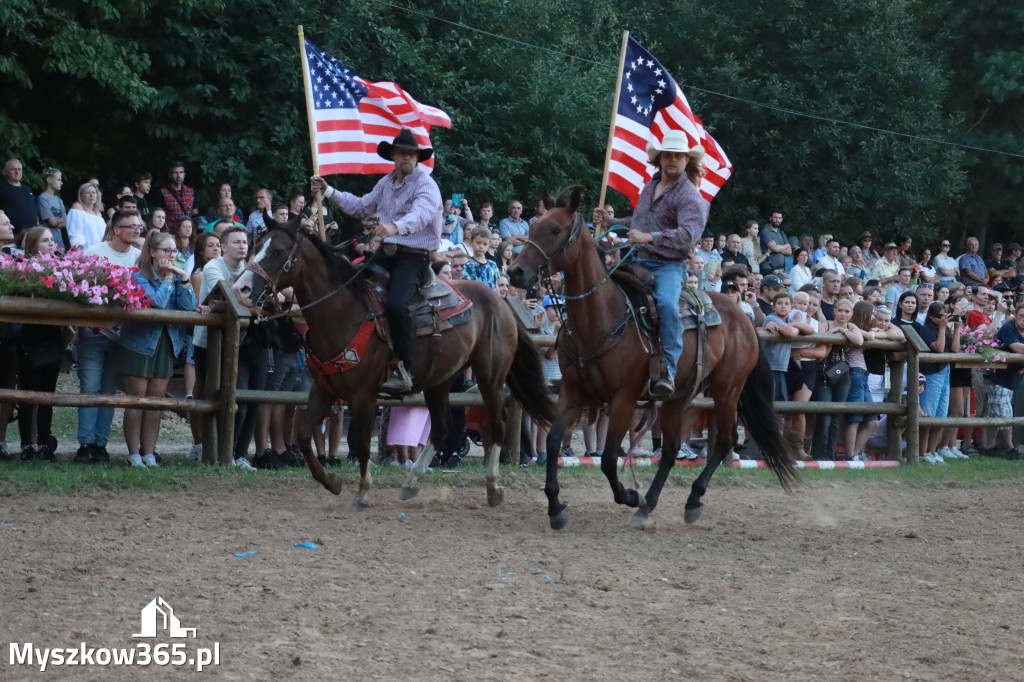 Fotorelacja XXI: Kaskaderski pokaz jeździecki - Festiwal z Kopyta w Gniazdowie