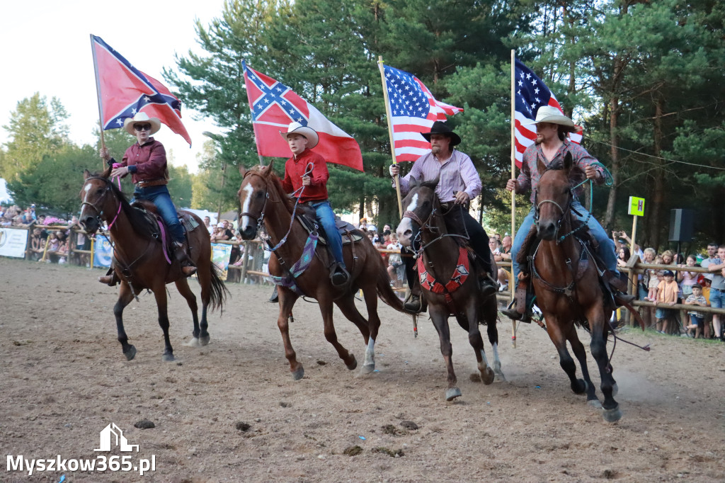 Fotorelacja XXI: Kaskaderski pokaz jeździecki - Festiwal z Kopyta w Gniazdowie
