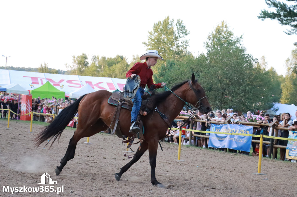 Fotorelacja XXI: Kaskaderski pokaz jeździecki - Festiwal z Kopyta w Gniazdowie