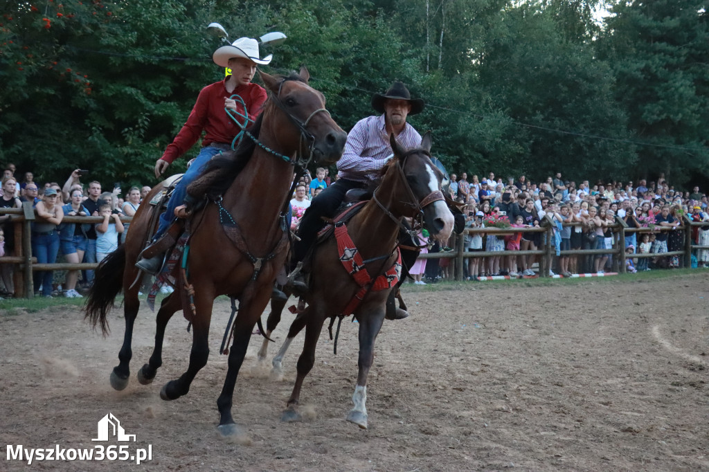 Fotorelacja XXI: Kaskaderski pokaz jeździecki - Festiwal z Kopyta w Gniazdowie