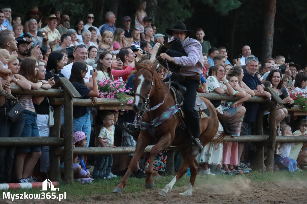 Fotorelacja XXI: Kaskaderski pokaz jeździecki - Festiwal z Kopyta w Gniazdowie