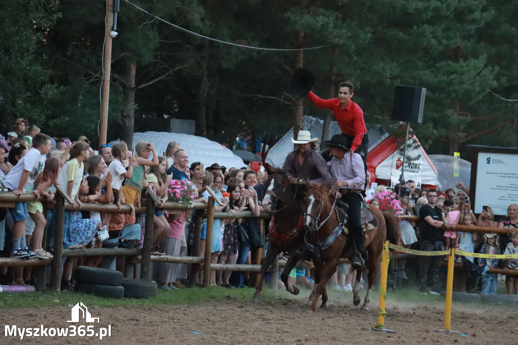 Fotorelacja XXI: Kaskaderski pokaz jeździecki - Festiwal z Kopyta w Gniazdowie