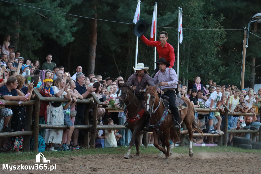 Fotorelacja XXI: Kaskaderski pokaz jeździecki - Festiwal z Kopyta w Gniazdowie