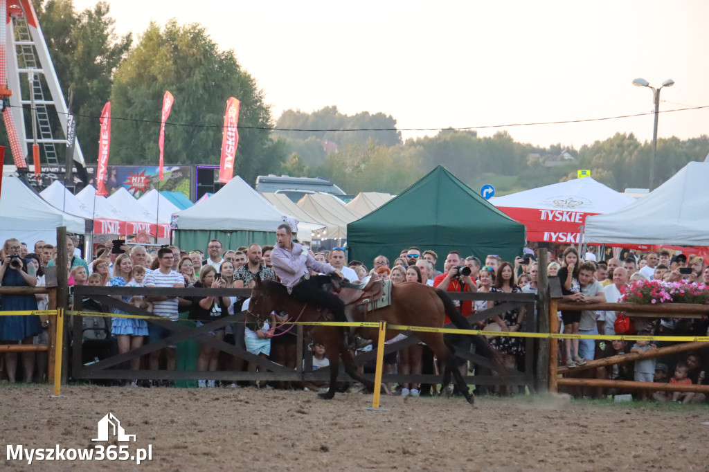 Fotorelacja XXI: Kaskaderski pokaz jeździecki - Festiwal z Kopyta w Gniazdowie