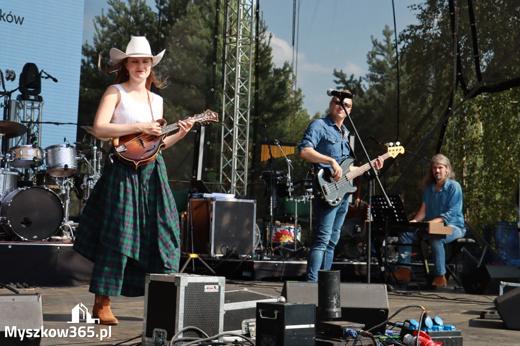 Fotorelacja XXII: Koncerty zespołów country - Festiwal z Kopyta w Gniazdowie