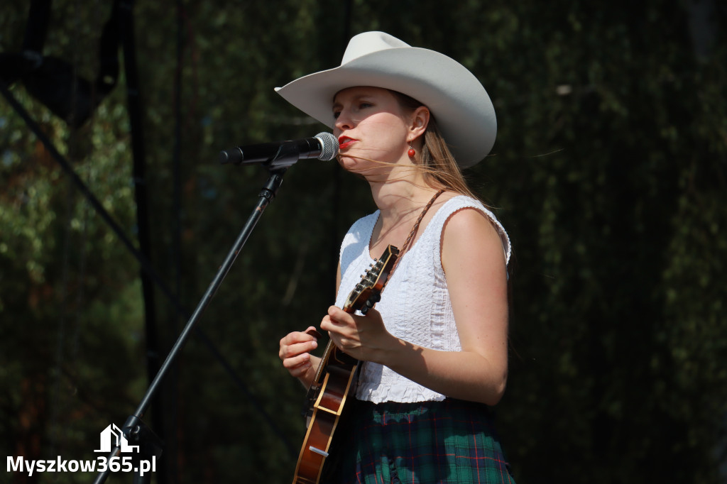 Fotorelacja XXII: Koncerty zespołów country - Festiwal z Kopyta w Gniazdowie