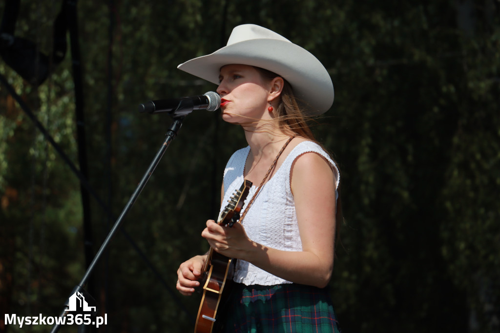 Fotorelacja XXII: Koncerty zespołów country - Festiwal z Kopyta w Gniazdowie