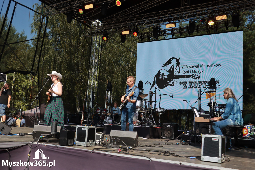 Fotorelacja XXII: Koncerty zespołów country - Festiwal z Kopyta w Gniazdowie