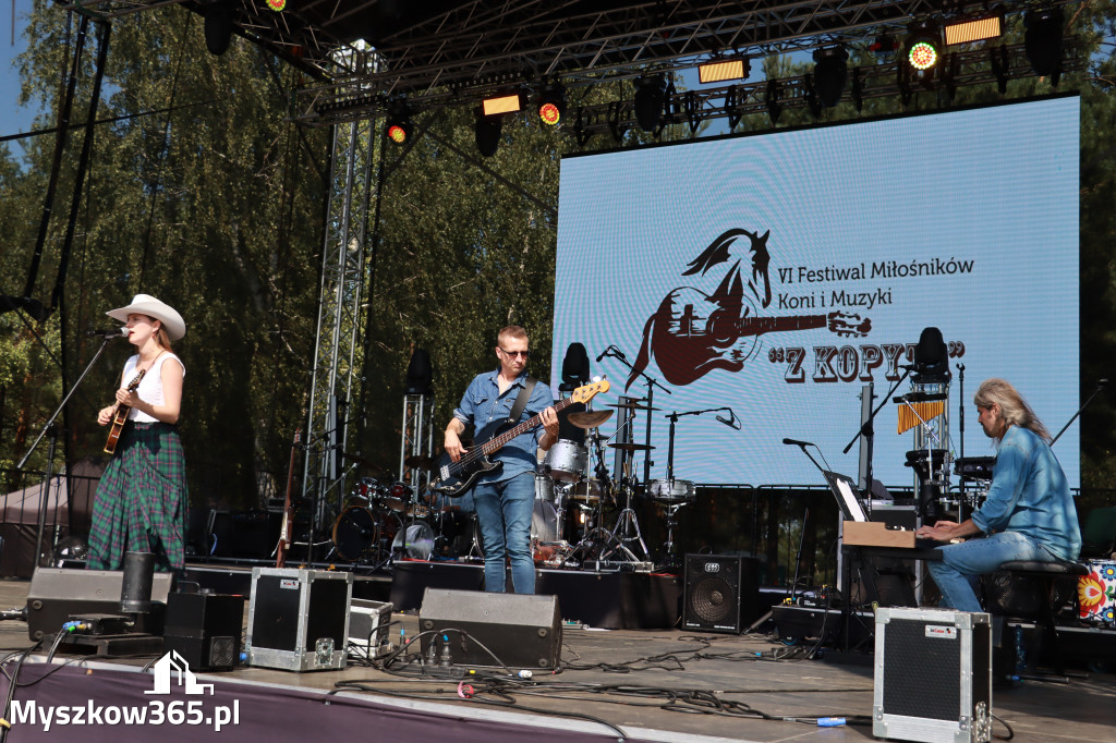 Fotorelacja XXII: Koncerty zespołów country - Festiwal z Kopyta w Gniazdowie