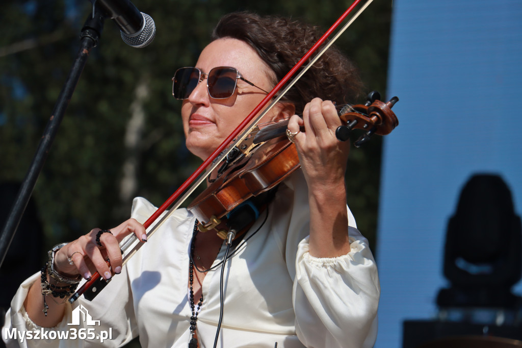 Fotorelacja XXII: Koncerty zespołów country - Festiwal z Kopyta w Gniazdowie