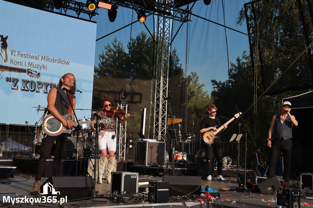 Fotorelacja XXII: Koncerty zespołów country - Festiwal z Kopyta w Gniazdowie