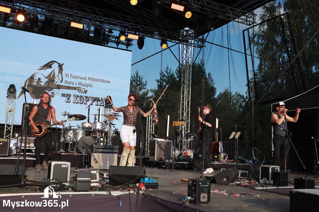 Fotorelacja XXII: Koncerty zespołów country - Festiwal z Kopyta w Gniazdowie