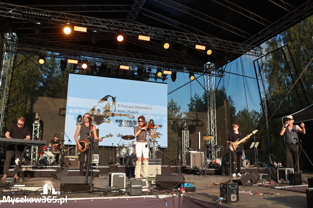 Fotorelacja XXII: Koncerty zespołów country - Festiwal z Kopyta w Gniazdowie