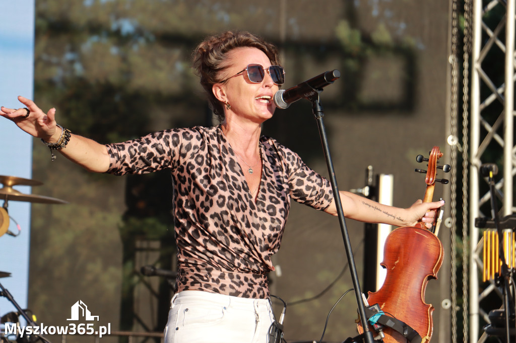 Fotorelacja XXII: Koncerty zespołów country - Festiwal z Kopyta w Gniazdowie