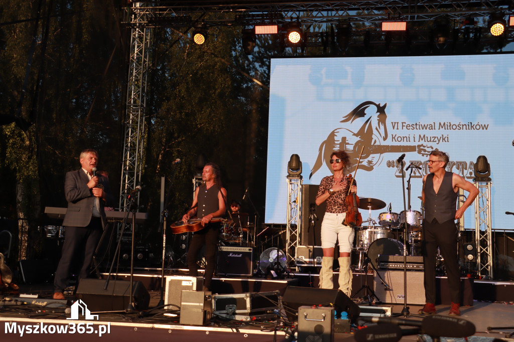 Fotorelacja XXII: Koncerty zespołów country - Festiwal z Kopyta w Gniazdowie