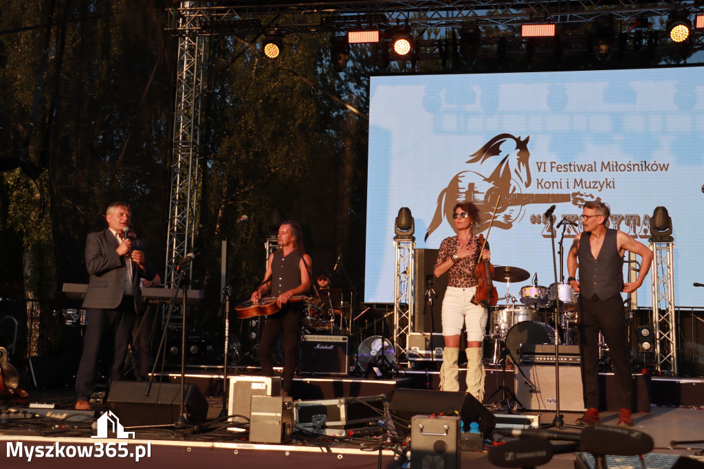 Fotorelacja XXII: Koncerty zespołów country - Festiwal z Kopyta w Gniazdowie