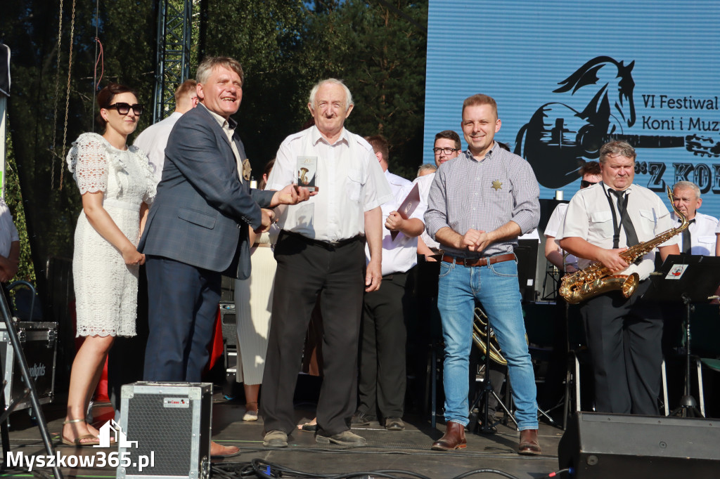 Fotorelacja XXIII: Jubileuszowy koncert 20-lecie Gminnej Orkiestry Dętej z Koziegłów - Festiwal z Kopyta