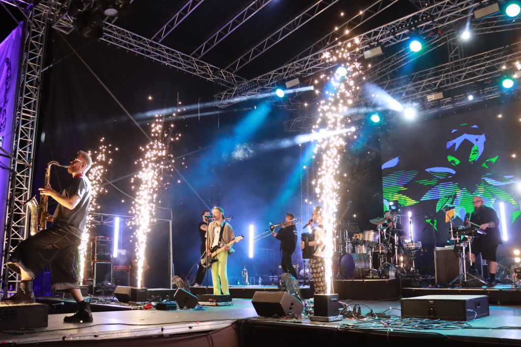 Fotorelacja XXIV: Enej w Gniazdowie! Festiwal z Kopyta 2025 w Gminie Koziegłowy!