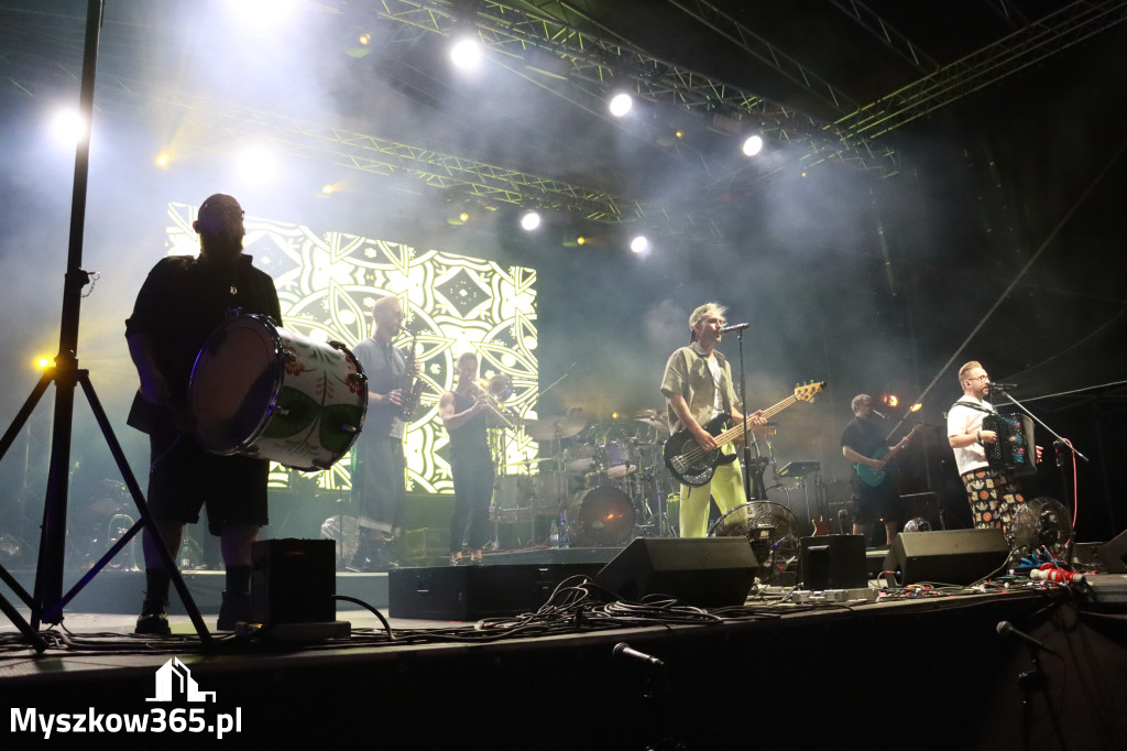 Fotorelacja XXIV: Enej w Gniazdowie! Festiwal z Kopyta 2025 w Gminie Koziegłowy!