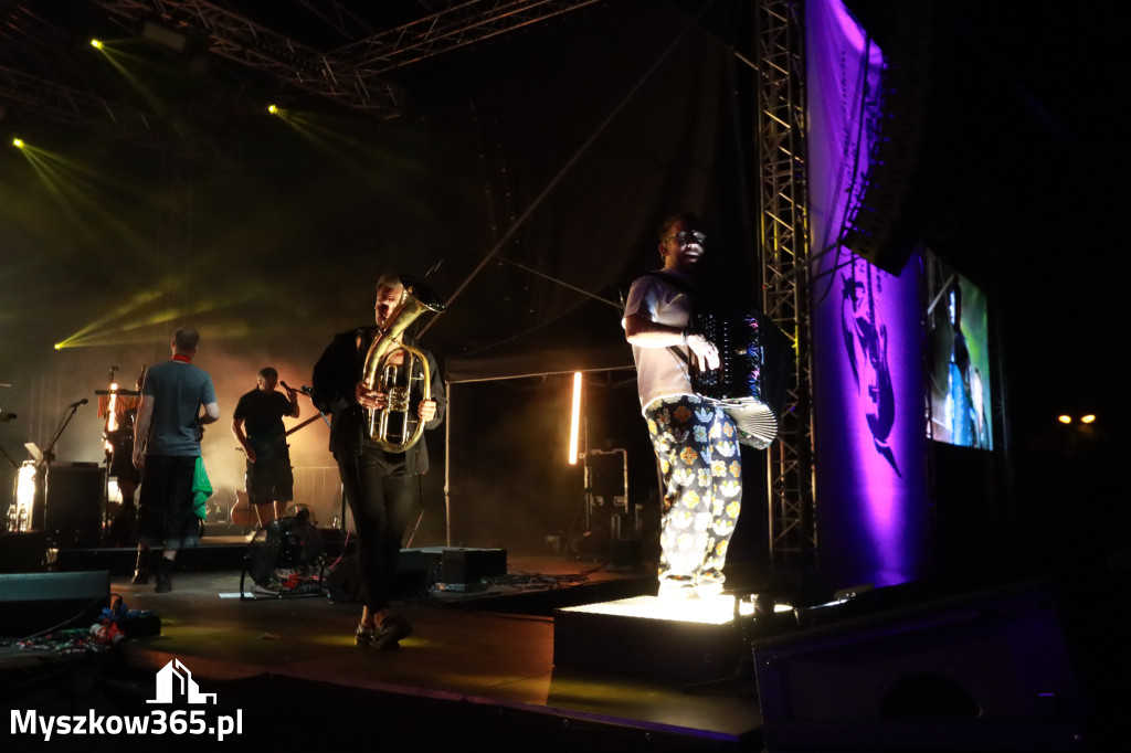 Fotorelacja XXIV: Enej w Gniazdowie! Festiwal z Kopyta 2025 w Gminie Koziegłowy!