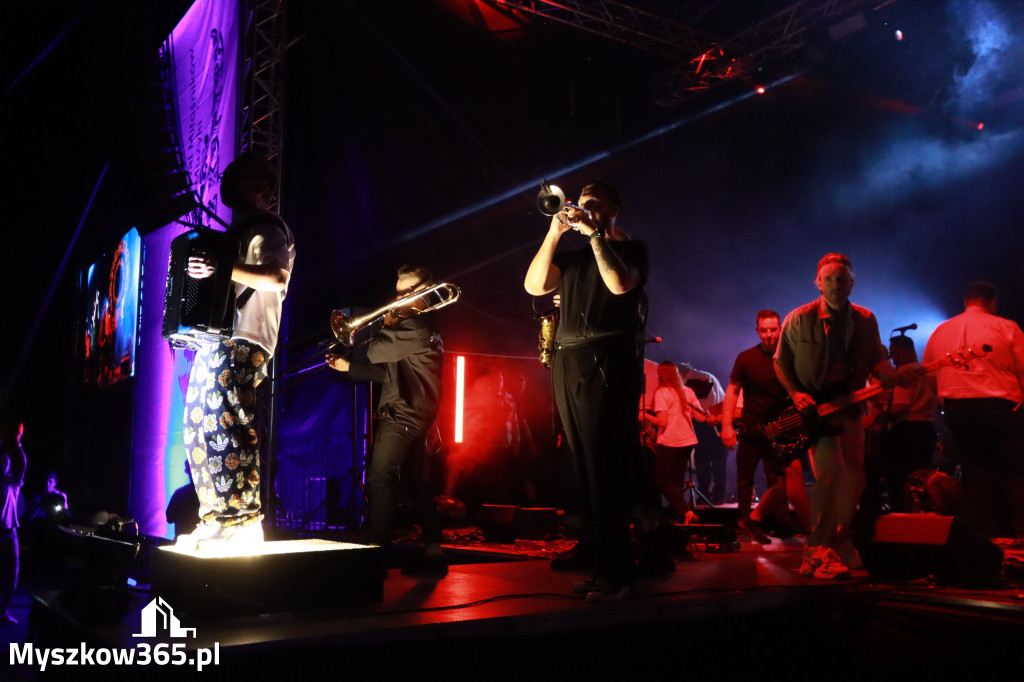 Fotorelacja XXIV: Enej w Gniazdowie! Festiwal z Kopyta 2025 w Gminie Koziegłowy!