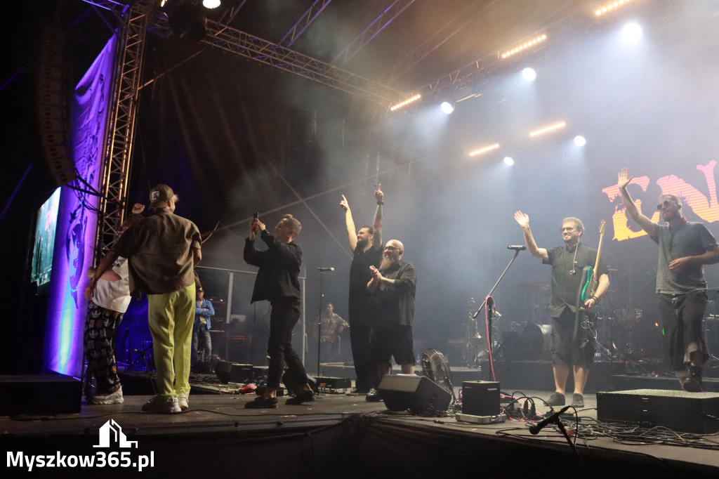Fotorelacja XXIV: Enej w Gniazdowie! Festiwal z Kopyta 2025 w Gminie Koziegłowy!