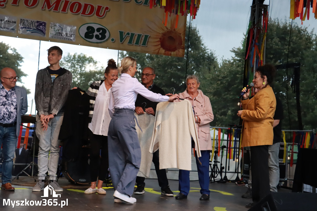 Fotorelacja II: XIV Chorońskie Prażuchy i XI Święto Miodu w Choroniu Gmina Poraj
