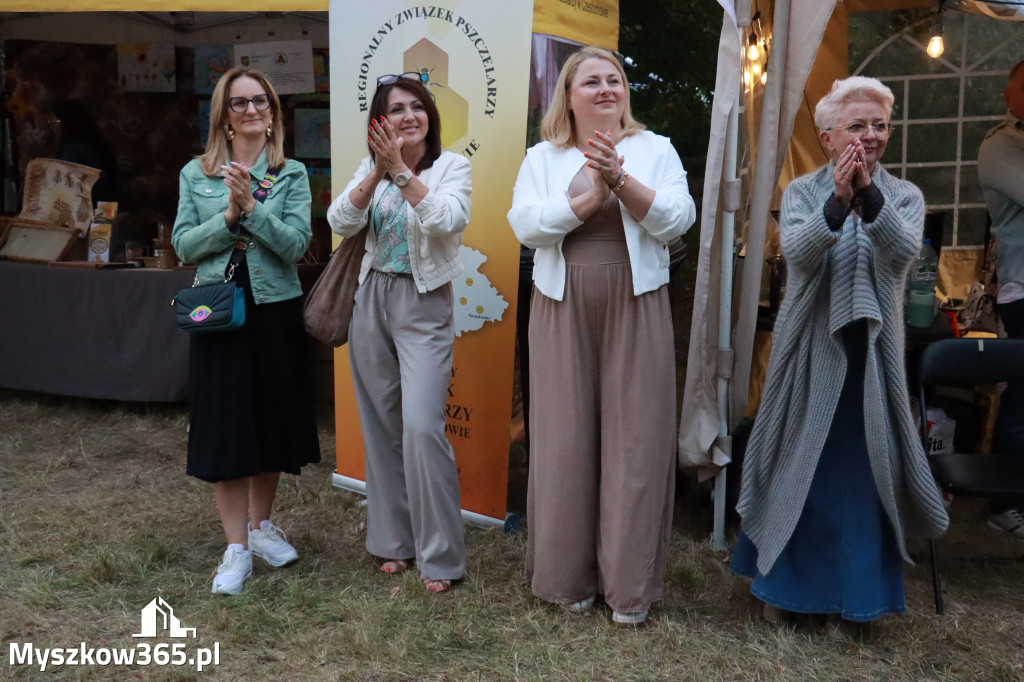 Fotorelacja II: XIV Chorońskie Prażuchy i XI Święto Miodu w Choroniu Gmina Poraj