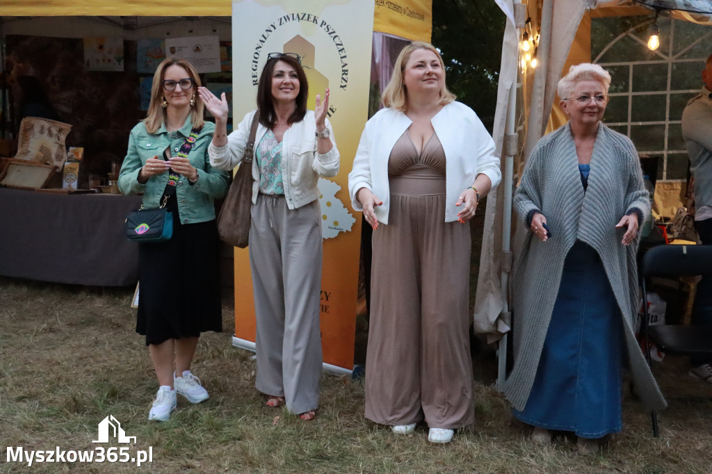 Fotorelacja II: XIV Chorońskie Prażuchy i XI Święto Miodu w Choroniu Gmina Poraj