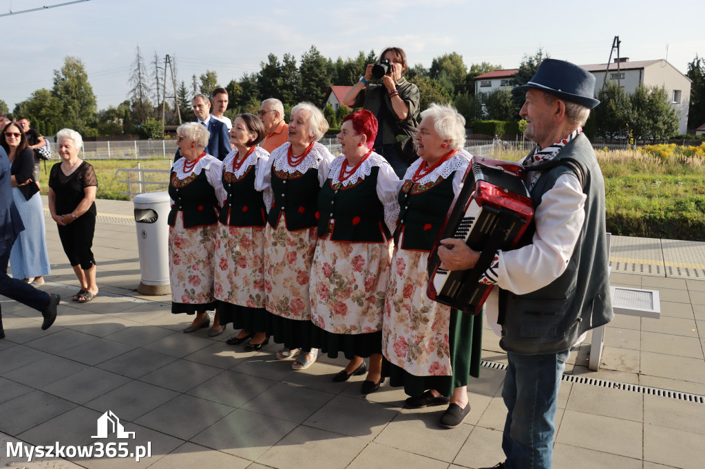 Fotorelacja: Inauguracyjny przejazd pociągu Częstochowa Kraków przez Poraj