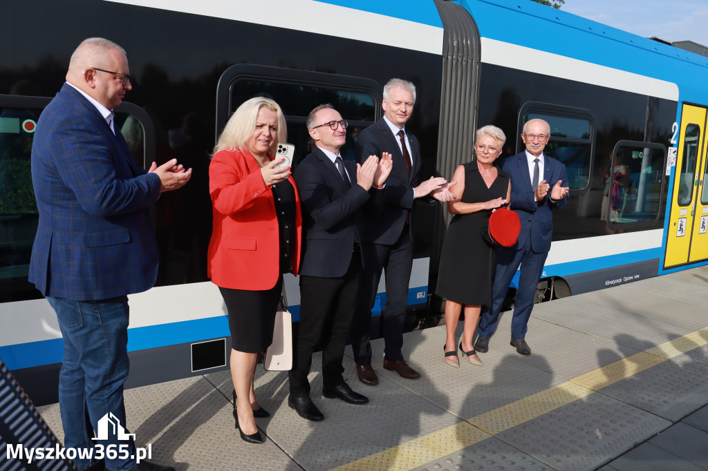 Fotorelacja: Inauguracyjny przejazd pociągu Częstochowa Kraków przez Poraj