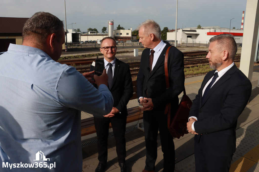 Fotorelacja: Inauguracyjny przejazd pociągu Częstochowa Kraków przez Myszków
