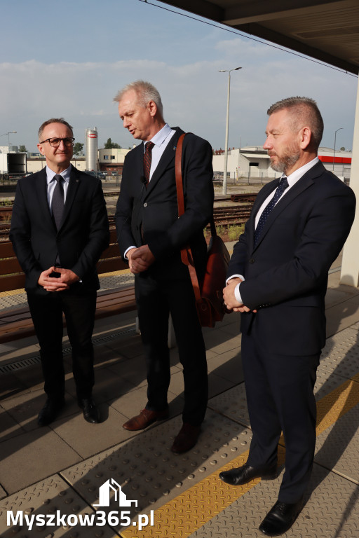 Fotorelacja: Inauguracyjny przejazd pociągu Częstochowa Kraków przez Myszków