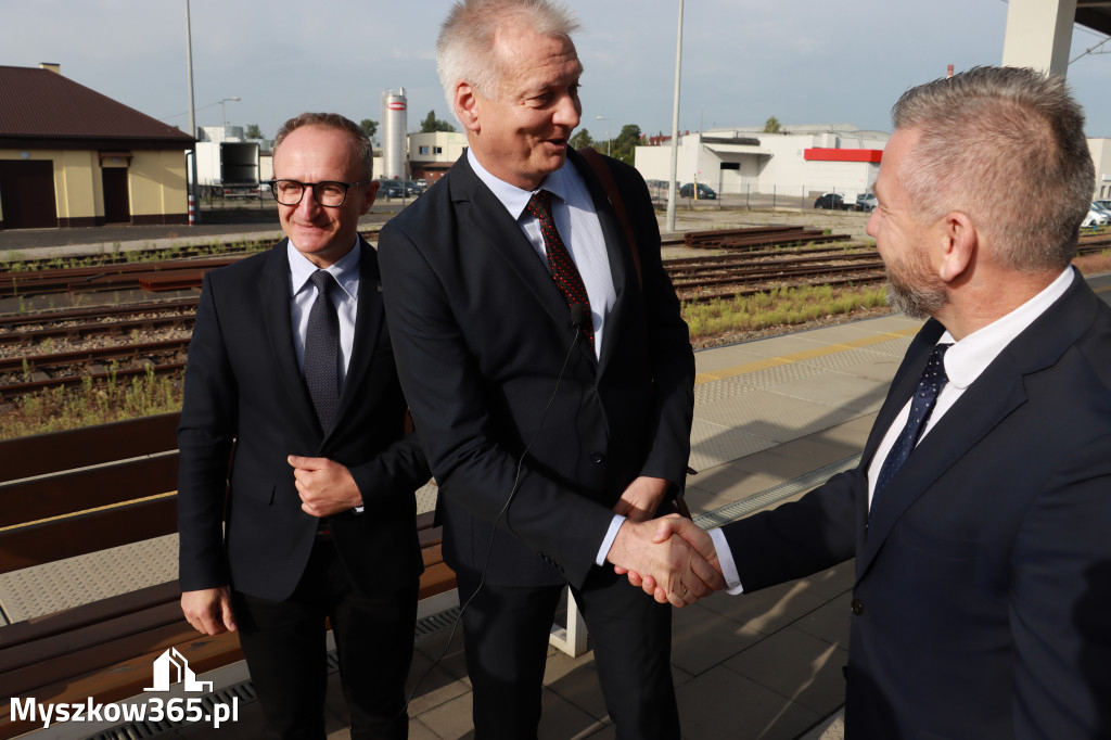 Fotorelacja: Inauguracyjny przejazd pociągu Częstochowa Kraków przez Myszków