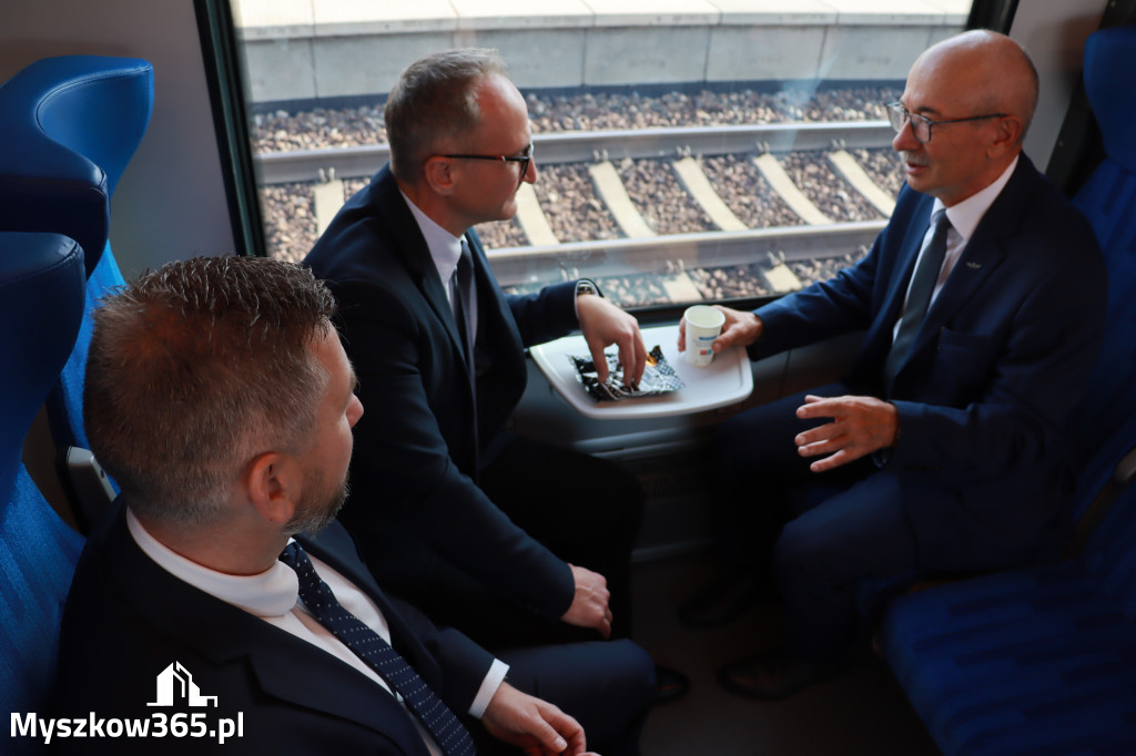Fotorelacja: Inauguracyjny przejazd pociągu Częstochowa Kraków przez Myszków