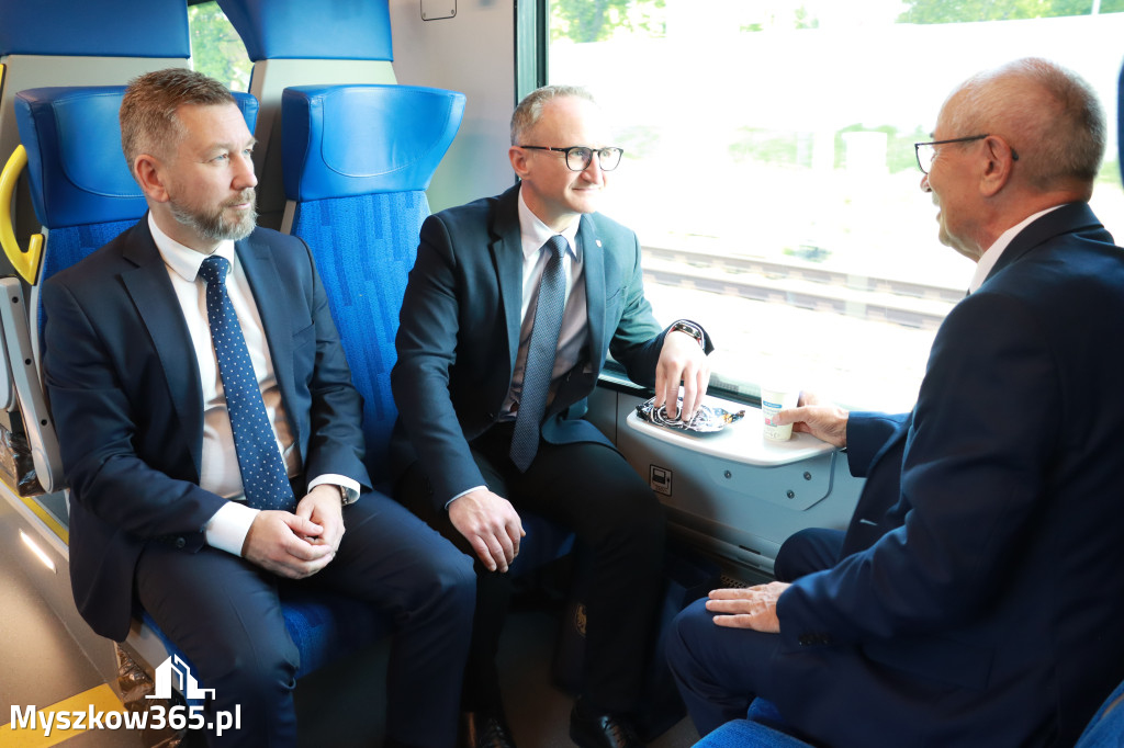 Fotorelacja: Inauguracyjny przejazd pociągu Częstochowa Kraków przez Myszków