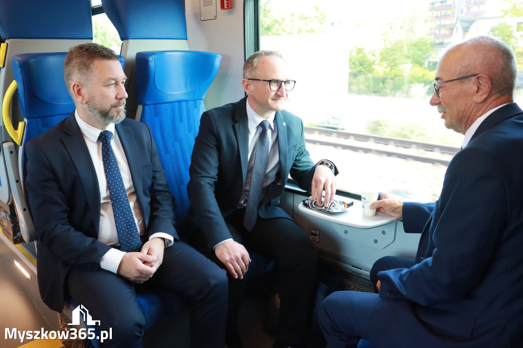 Fotorelacja: Inauguracyjny przejazd pociągu Częstochowa Kraków przez Myszków