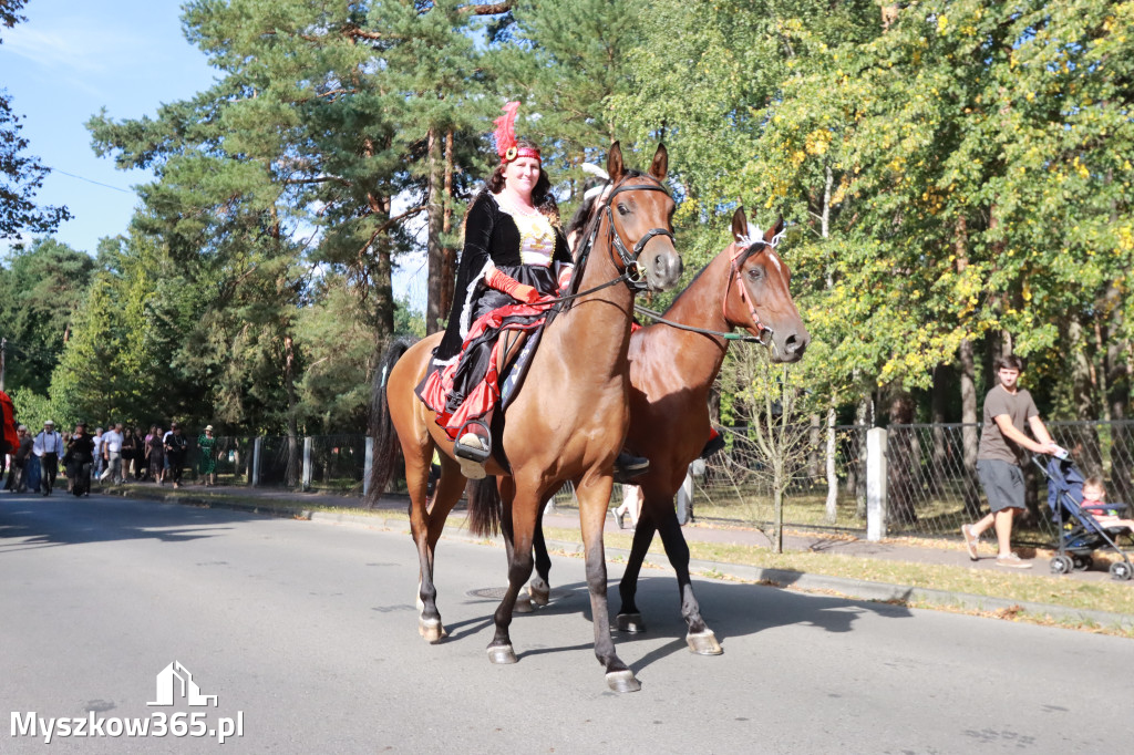 Fotorelacja I: Imieniny Hrabiny w Żarkach Letnisku Gmina Poraj - Orszak