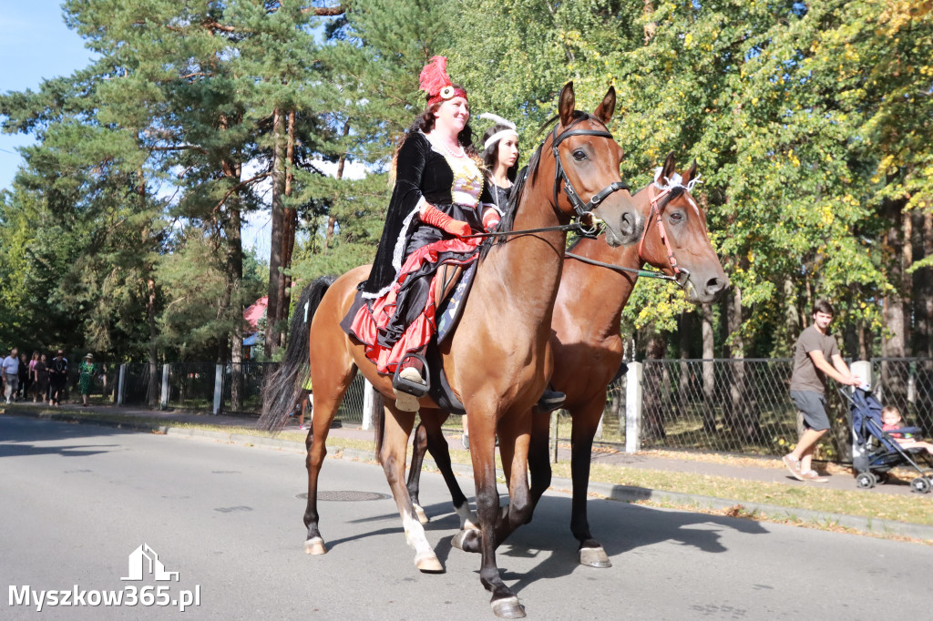 Fotorelacja I: Imieniny Hrabiny w Żarkach Letnisku Gmina Poraj - Orszak