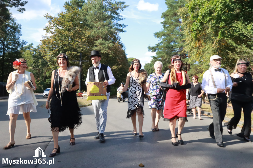 Fotorelacja I: Imieniny Hrabiny w Żarkach Letnisku Gmina Poraj - Orszak