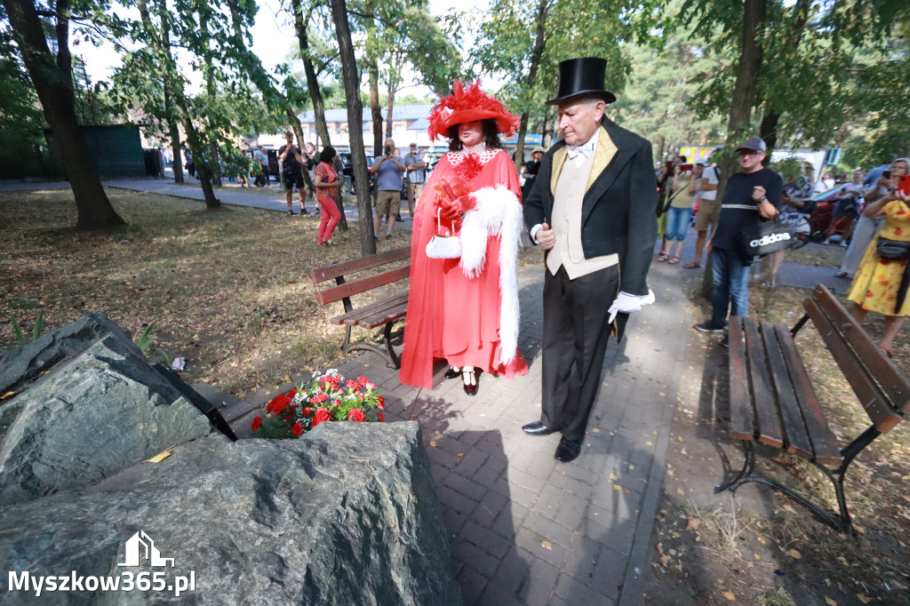 Fotorelacja I: Imieniny Hrabiny w Żarkach Letnisku Gmina Poraj - Orszak