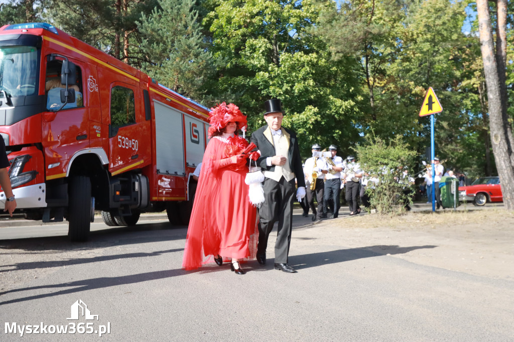 Fotorelacja I: Imieniny Hrabiny w Żarkach Letnisku Gmina Poraj - Orszak
