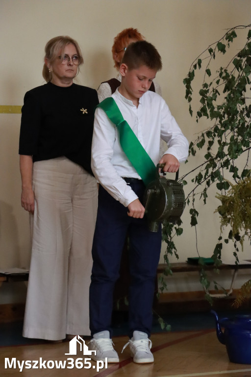 Fotorelacja: Rozpoczęcie nowego roku szkolnego w SP3 Myszków
