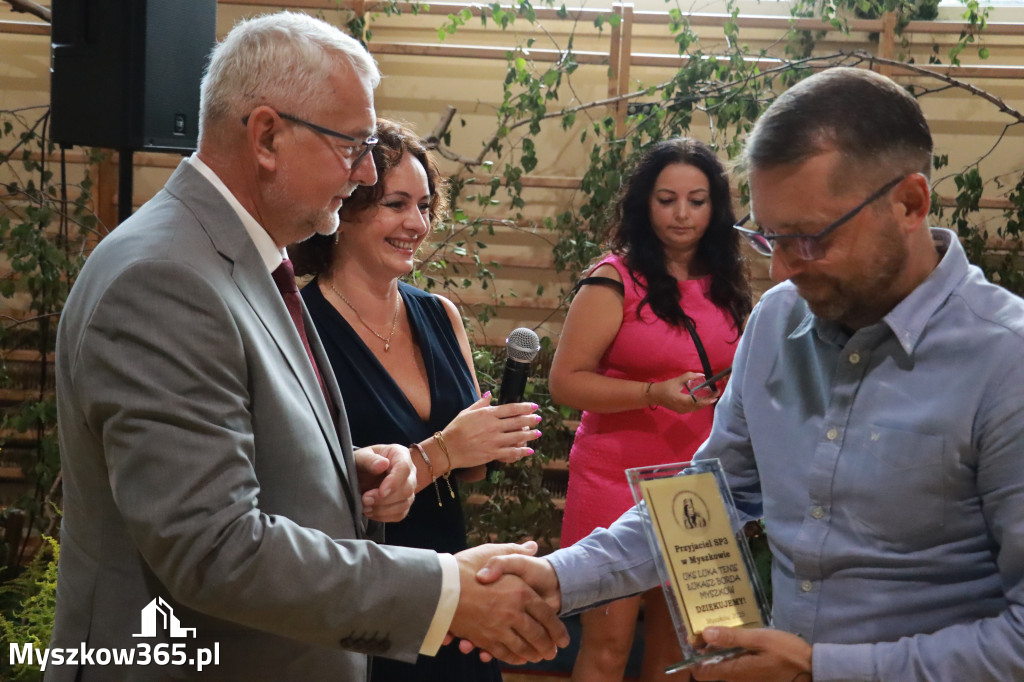 Fotorelacja: Rozpoczęcie nowego roku szkolnego w SP3 Myszków