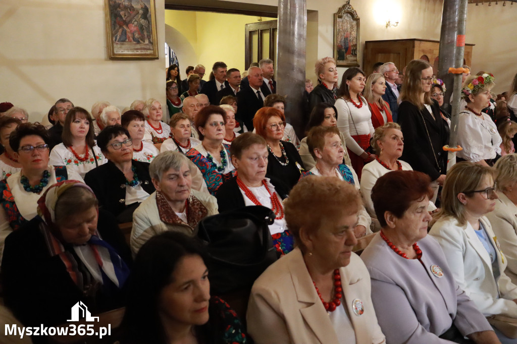 Fotorelacja I: Dożynki Powiatu Myszkowskiego w Niegowie