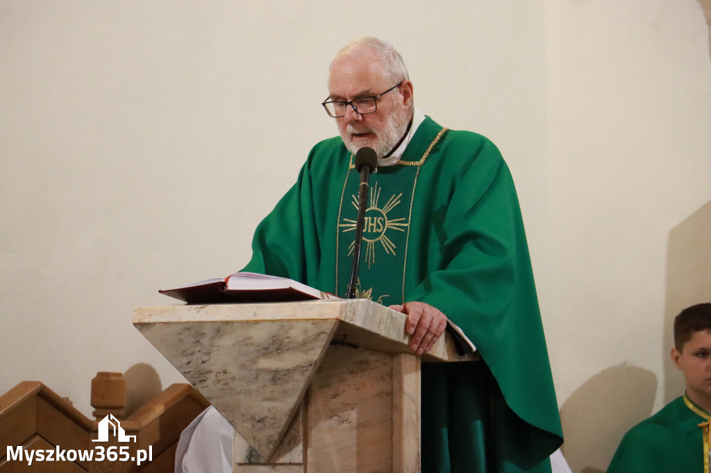 Fotorelacja I: Dożynki Powiatu Myszkowskiego w Niegowie